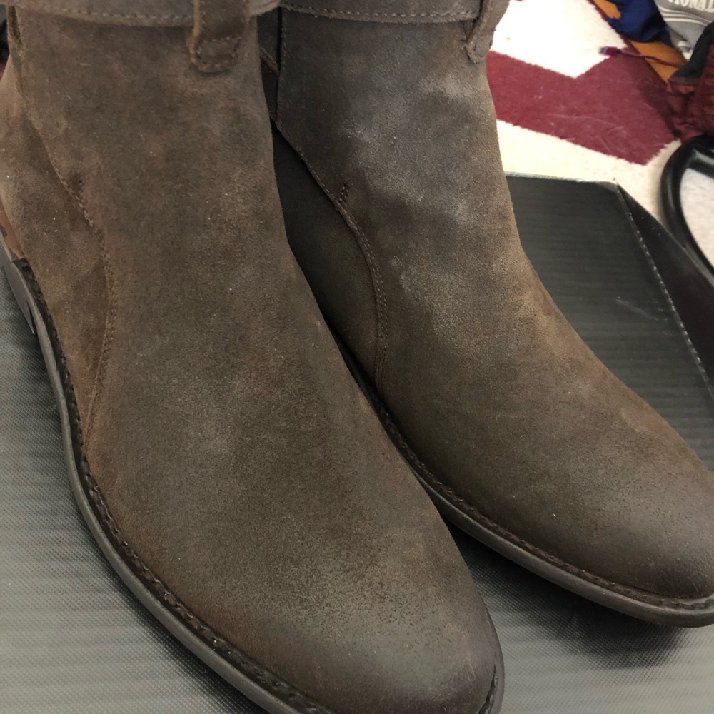 Thursday Boot Company Suede Rogue boot Dark Olive